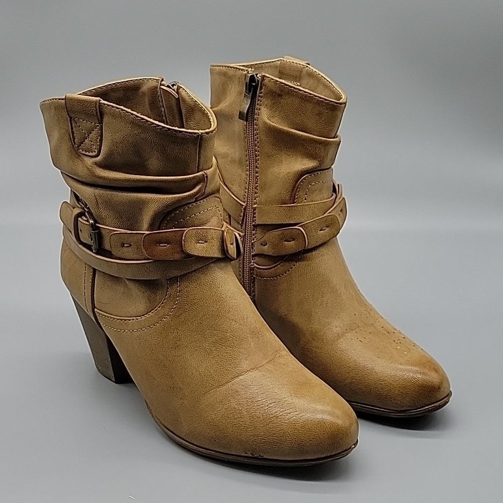 Corkys Women's Sz 8 Midnight Faux Fur Lined Buckle Vegan Ankle Boots Camel Brown